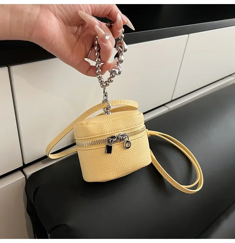 2026 NEW Ins Fashion Luxury Cute Love Fashion Joker Candy-colored Shoulder Portable Red Headphone Case Wrist Strap Mini Bag