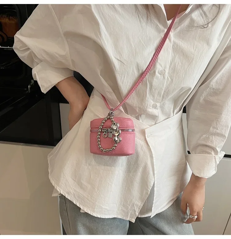 2026 NEW Ins Fashion Luxury Cute Love Fashion Joker Candy-colored Shoulder Portable Red Headphone Case Wrist Strap Mini Bag
