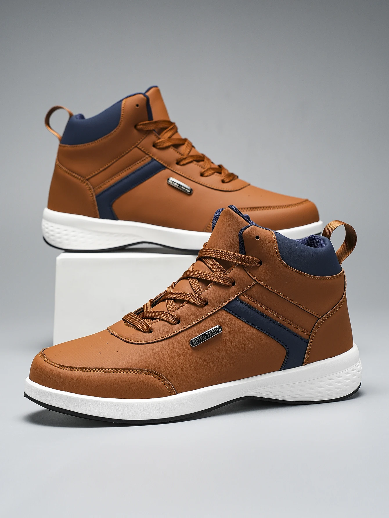 Men's Large Size Outdoor Hiking And Running Shoes Comfortable Casual Versatile Fashionable Sports Shoes for Couples Training