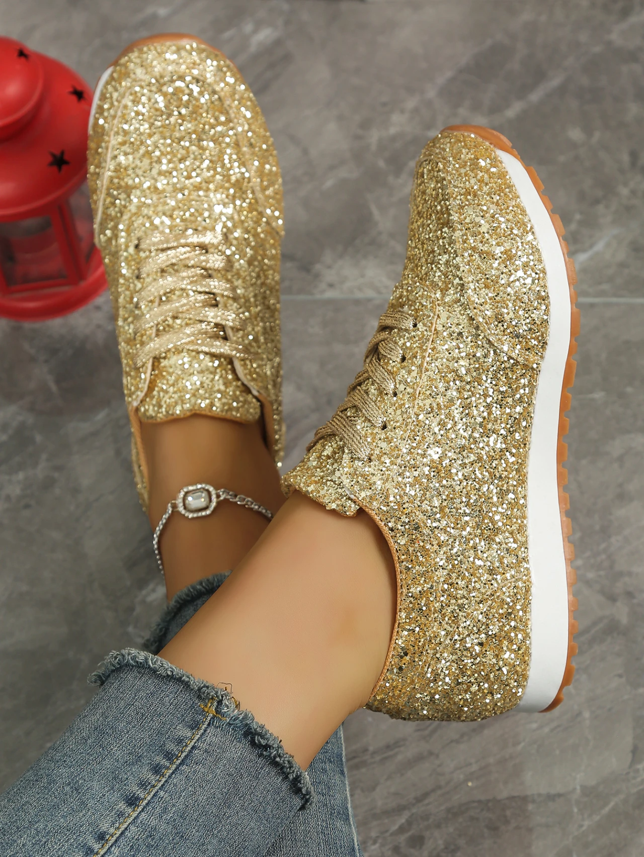 2026 New Lightweight Women's Glitter Sneakers Spring Autumn Lace Up Low Heel Sport Shoes Women Comfort Non Slip Walking Shoes