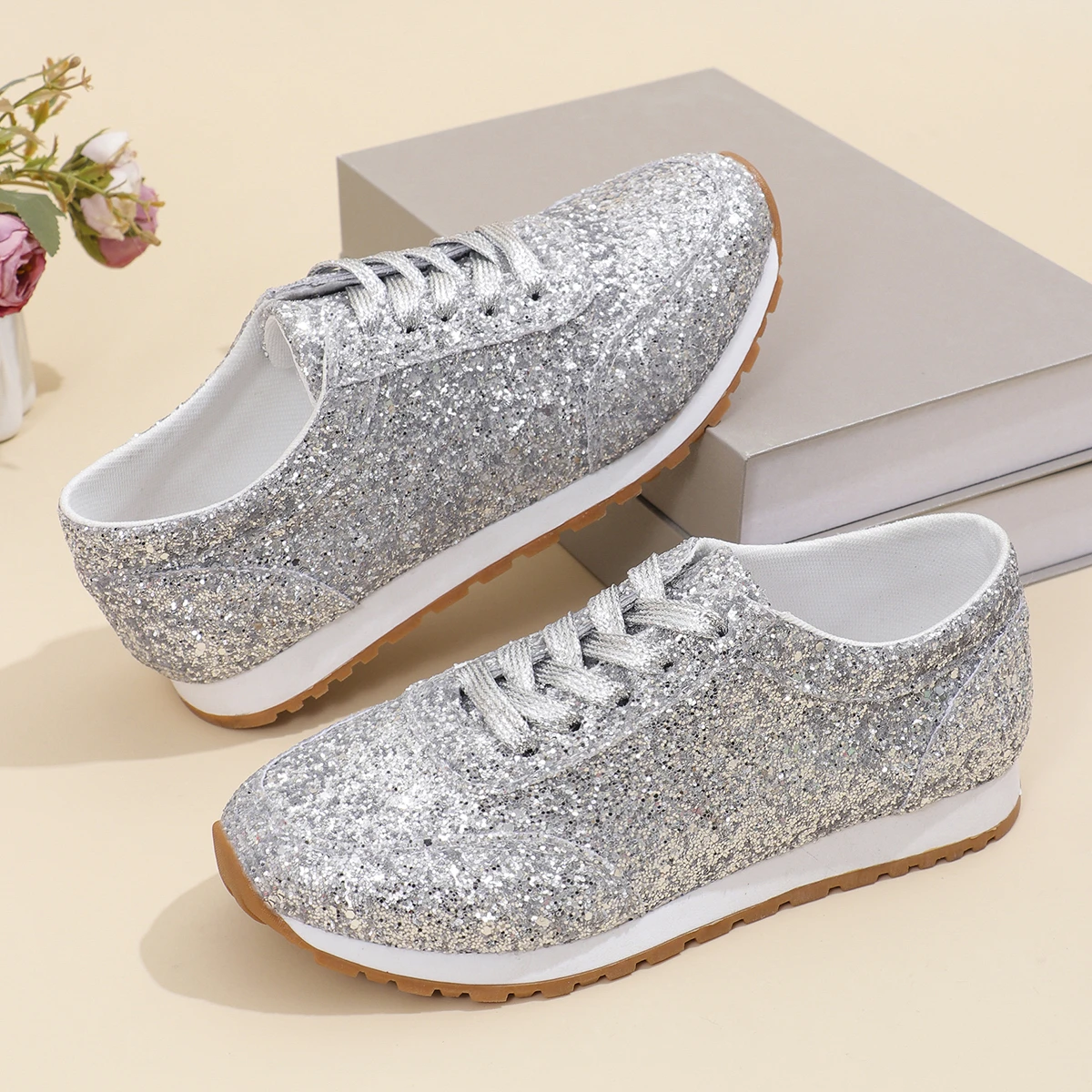2026 New Lightweight Women's Glitter Sneakers Spring Autumn Lace Up Low Heel Sport Shoes Women Comfort Non Slip Walking Shoes