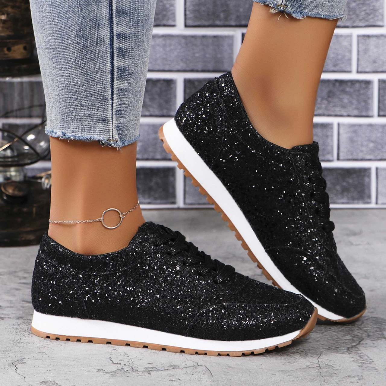 2026 New Lightweight Women's Glitter Sneakers Spring Autumn Lace Up Low Heel Sport Shoes Women Comfort Non Slip Walking Shoes