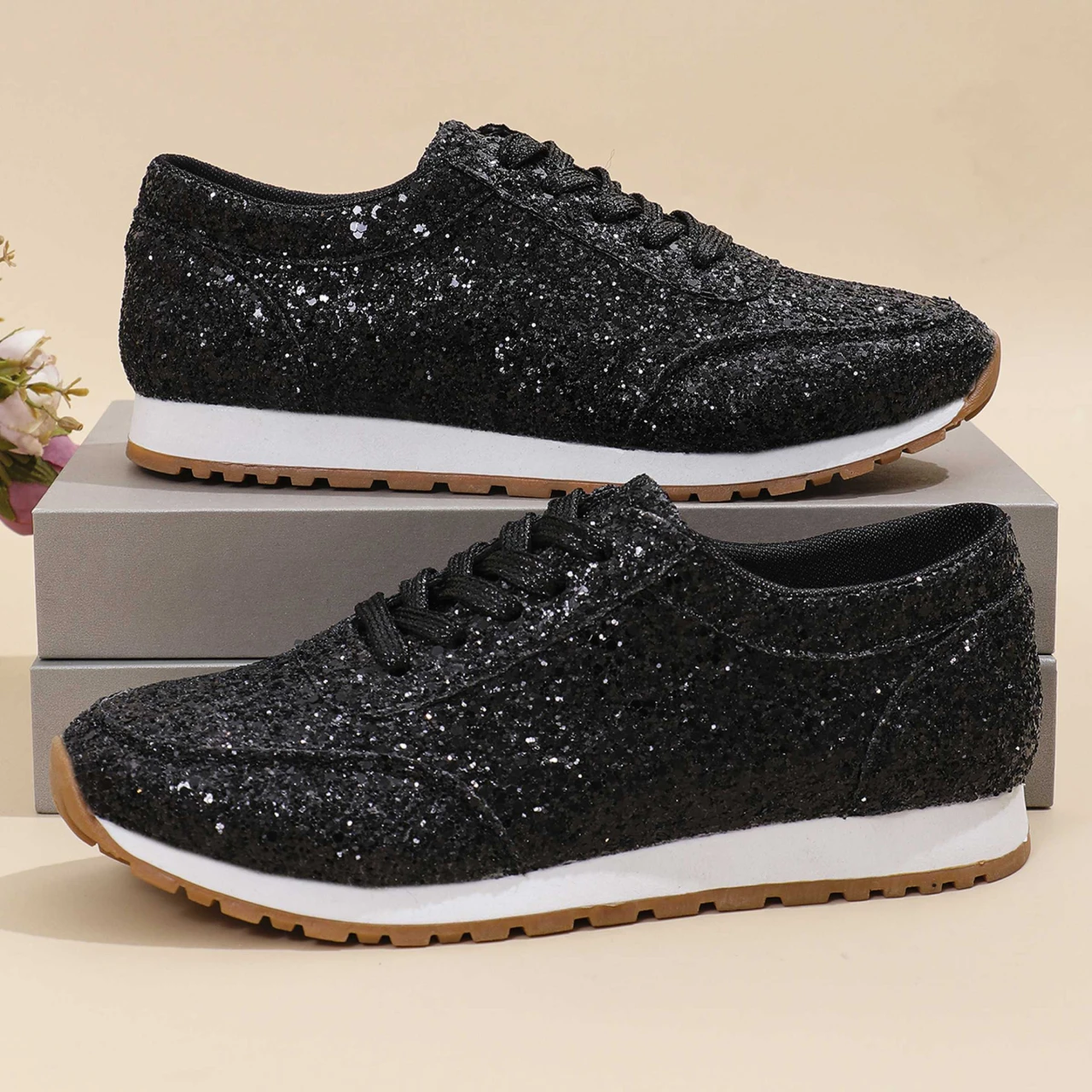 2026 New Lightweight Women's Glitter Sneakers Spring Autumn Lace Up Low Heel Sport Shoes Women Comfort Non Slip Walking Shoes