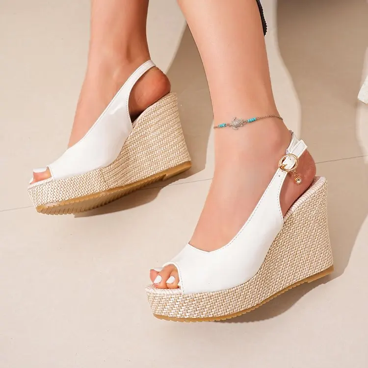 Summer New Fashionable Height-increasing and Wear-resistant Fish-mouth Patent Leather Sandals and Thick-soled Roman Sandals