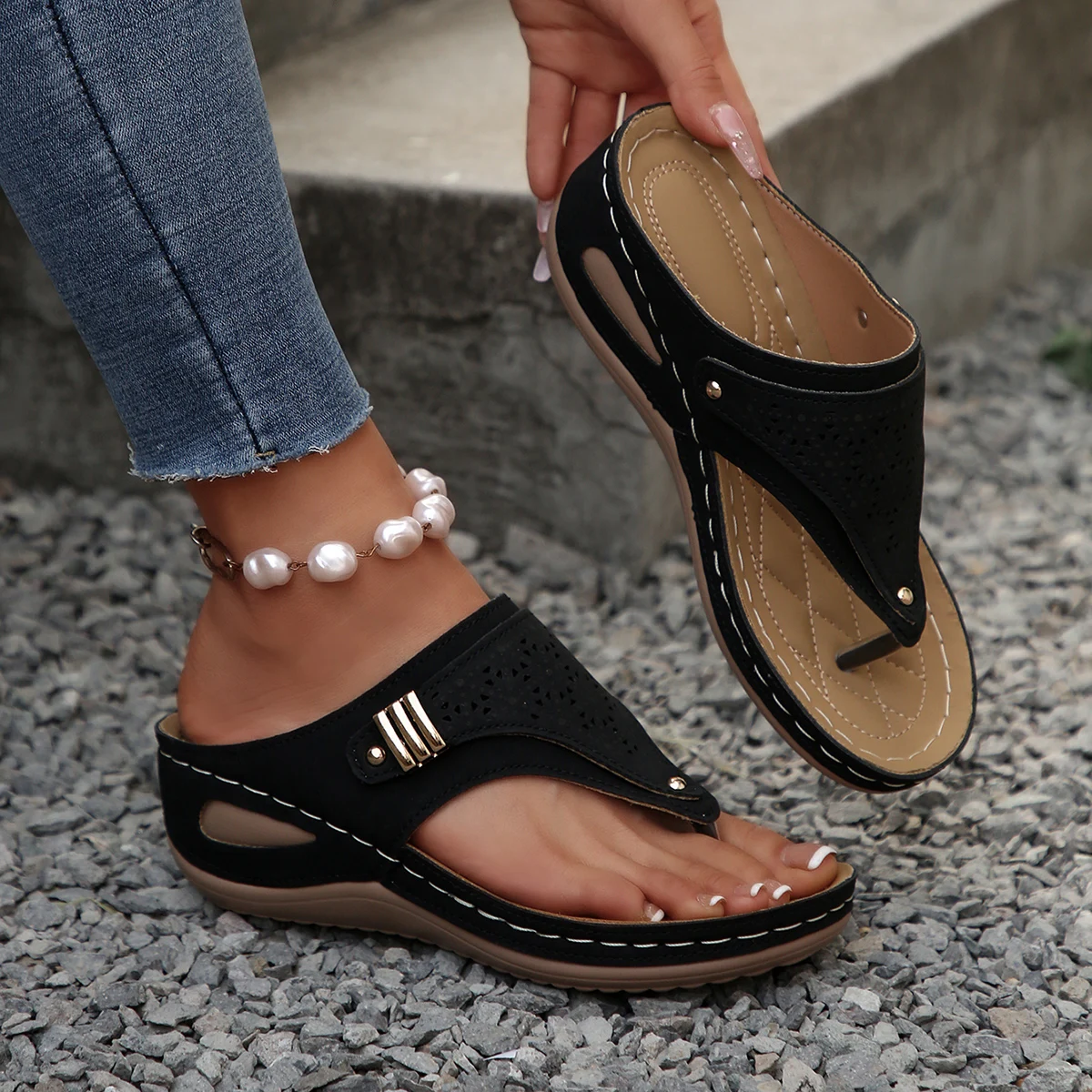Large Size Casual Sandals Women Summer New Thick Sole Clip-toe Hollowed Ladies Slides Flip Flops Wedge Heel Solid Color Slippers