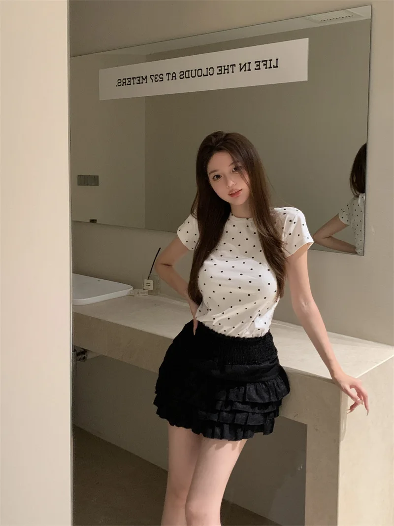 2026 New Women's vintage polka dot print short-sleeved fitted casual T-shirt with a round neck