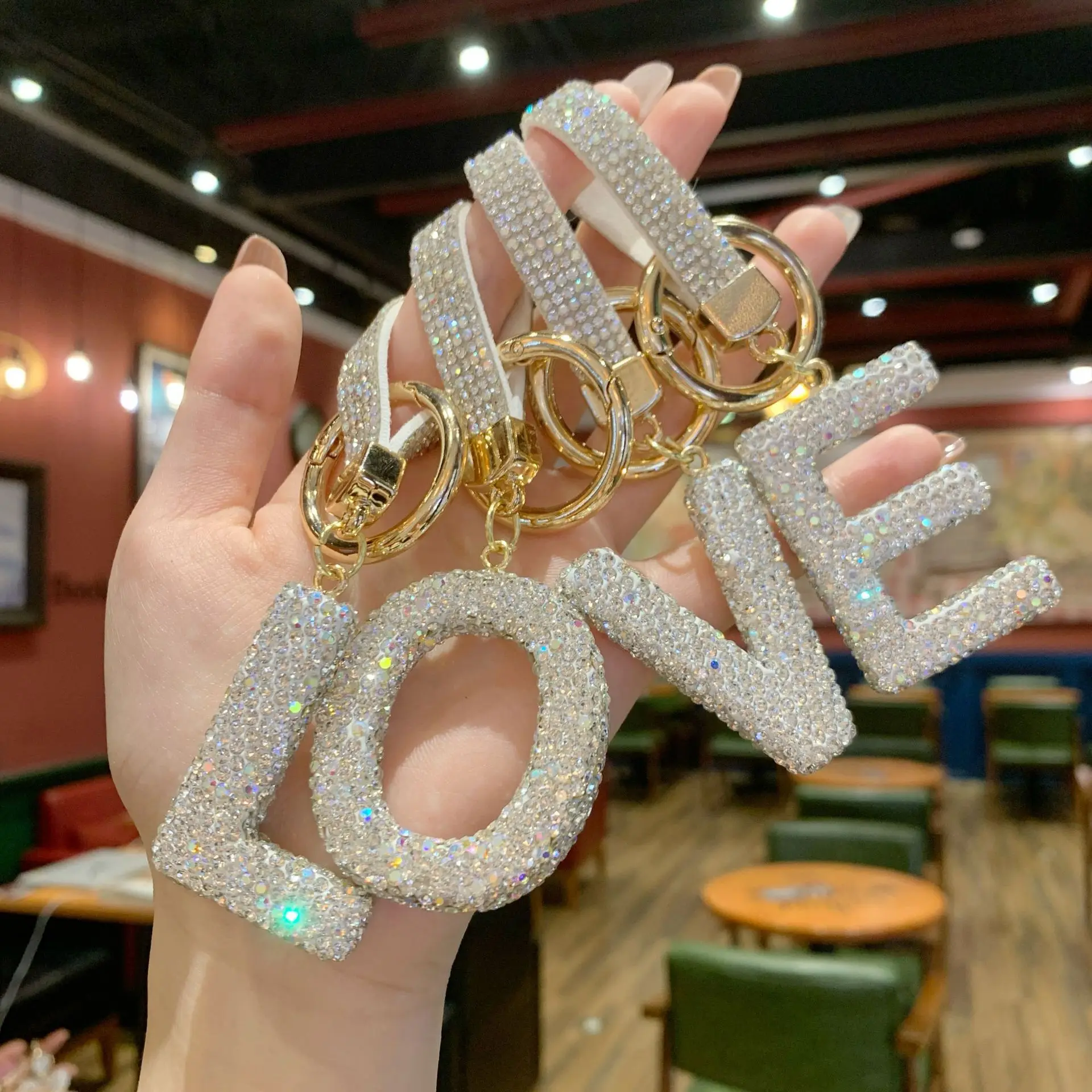 Full Rhinestone English Letter Keychain - Luxury Bag Charm & Car Key Ring, Elegant Small Gift