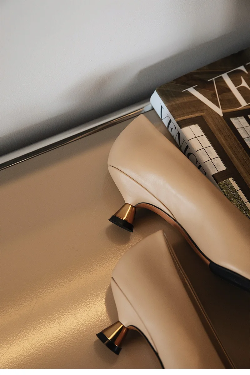 Designer Patent Leather Pointed Toe Women Pumps Shoes Fashion Shallow Slip Spring Autumn Dancing Party Low Heel Shoes