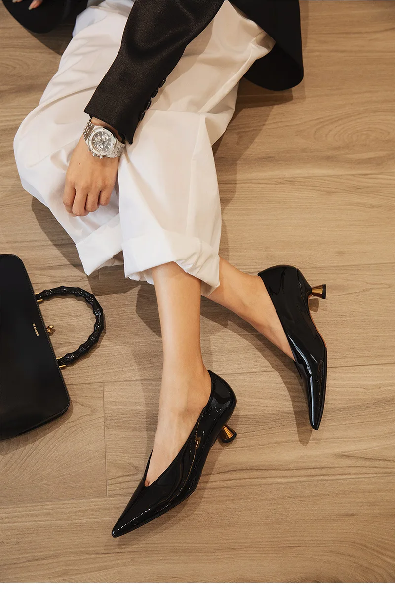 Designer Patent Leather Pointed Toe Women Pumps Shoes Fashion Shallow Slip Spring Autumn Dancing Party Low Heel Shoes