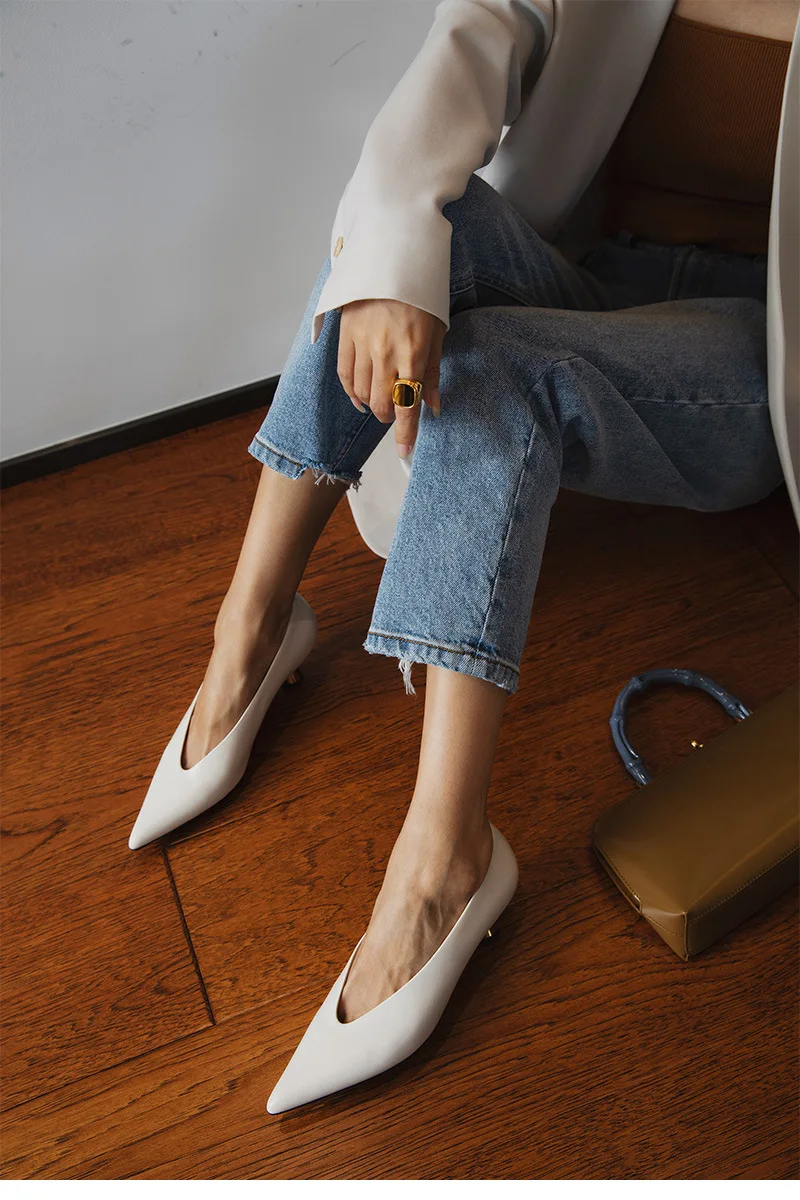 Designer Patent Leather Pointed Toe Women Pumps Shoes Fashion Shallow Slip Spring Autumn Dancing Party Low Heel Shoes