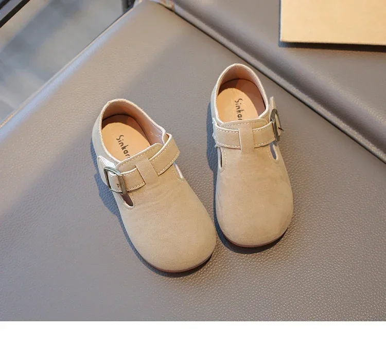 2026 New Fashion Boys Girls Moccasins Hook&loop Non-slip Elegant Kids Flat Shoes Soft Sole Children Leather Shoes Retro Sweet