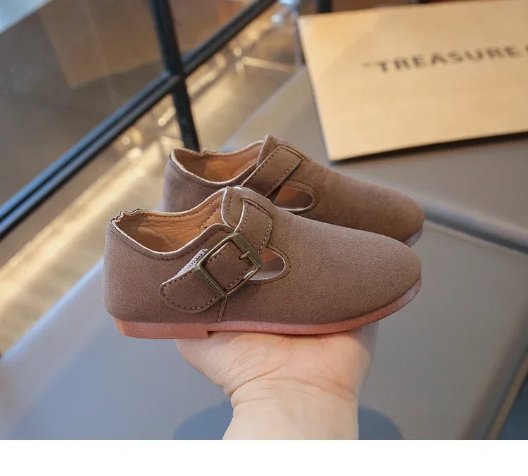 2026 New Fashion Boys Girls Moccasins Hook&loop Non-slip Elegant Kids Flat Shoes Soft Sole Children Leather Shoes Retro Sweet