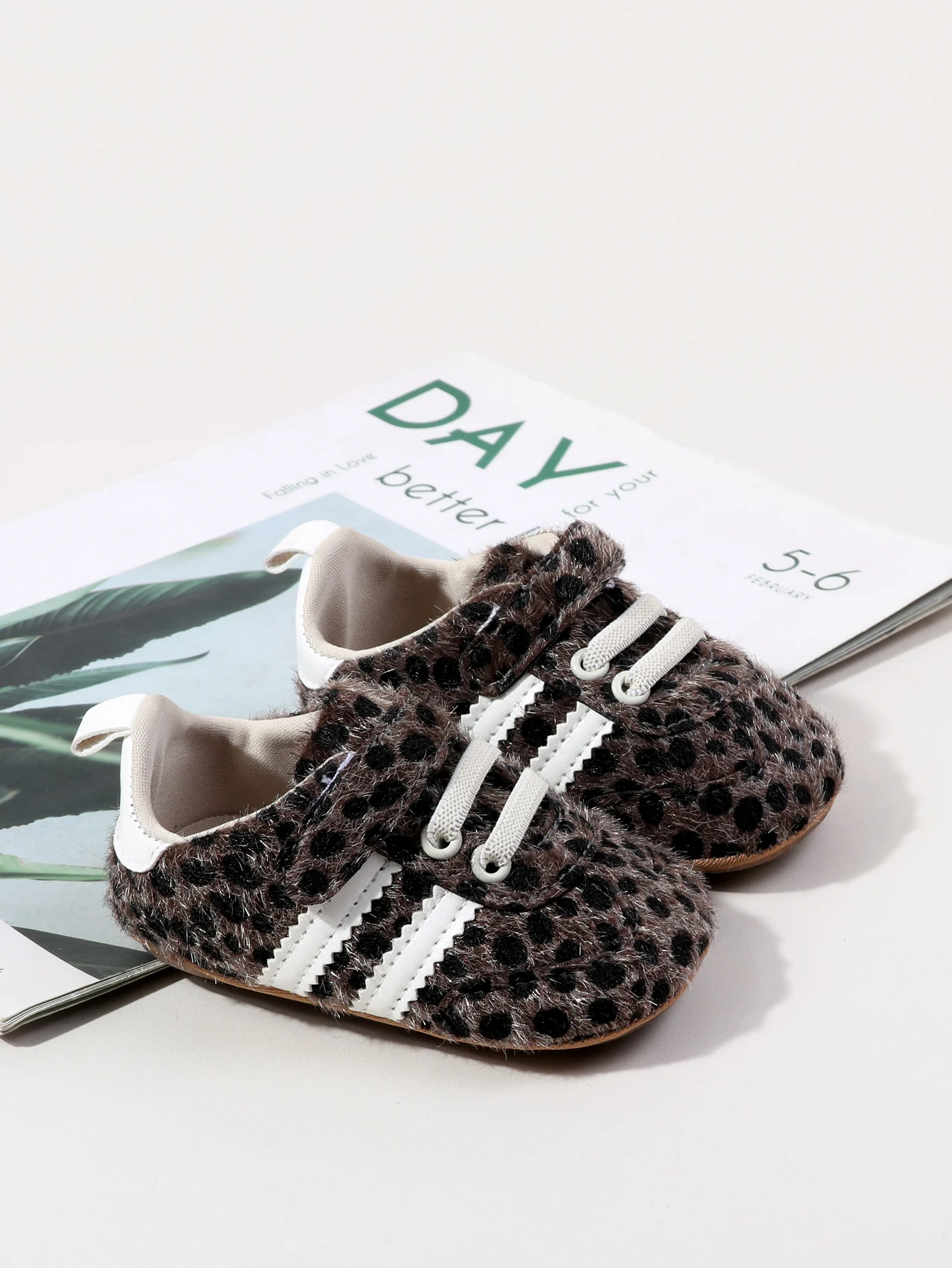 Fashion Leopard Print Design Baby Boys And Girls First Walking Indoor Outdoor Toddler Shoes For 0-1 Years Old Soft Sole