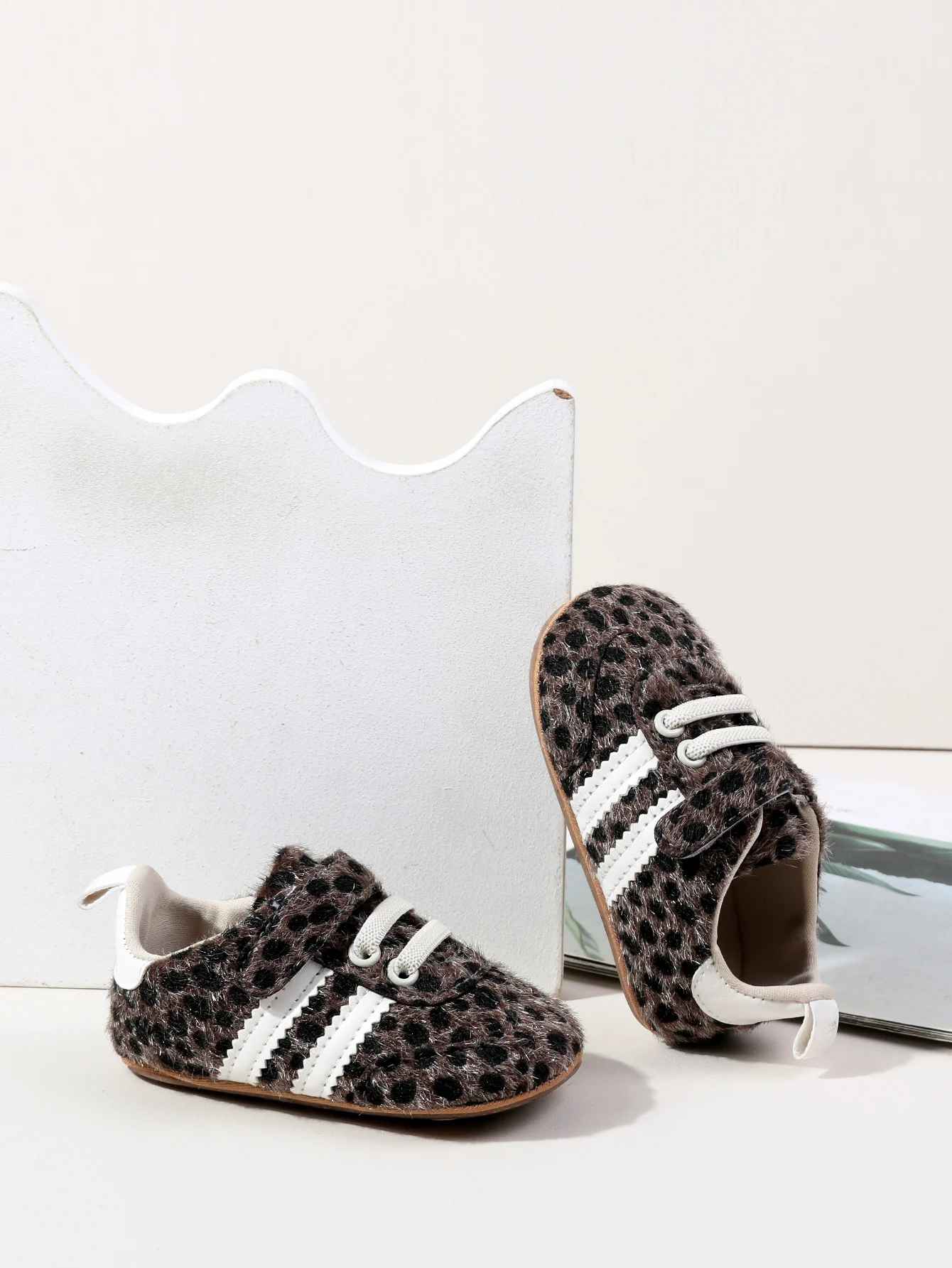 Fashion Leopard Print Design Baby Boys And Girls First Walking Indoor Outdoor Toddler Shoes For 0-1 Years Old Soft Sole