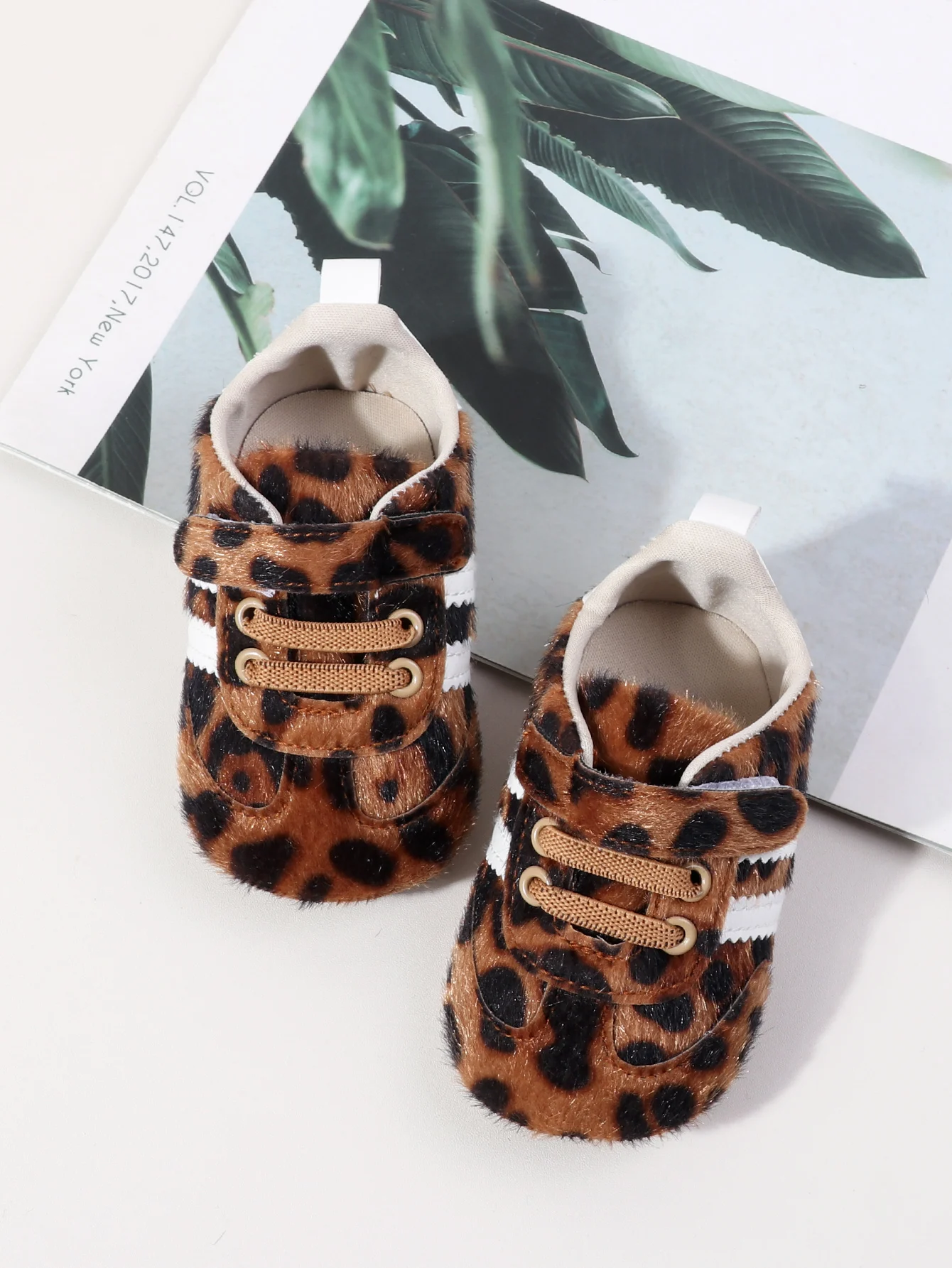 Fashion Leopard Print Design Baby Boys And Girls First Walking Indoor Outdoor Toddler Shoes For 0-1 Years Old Soft Sole
