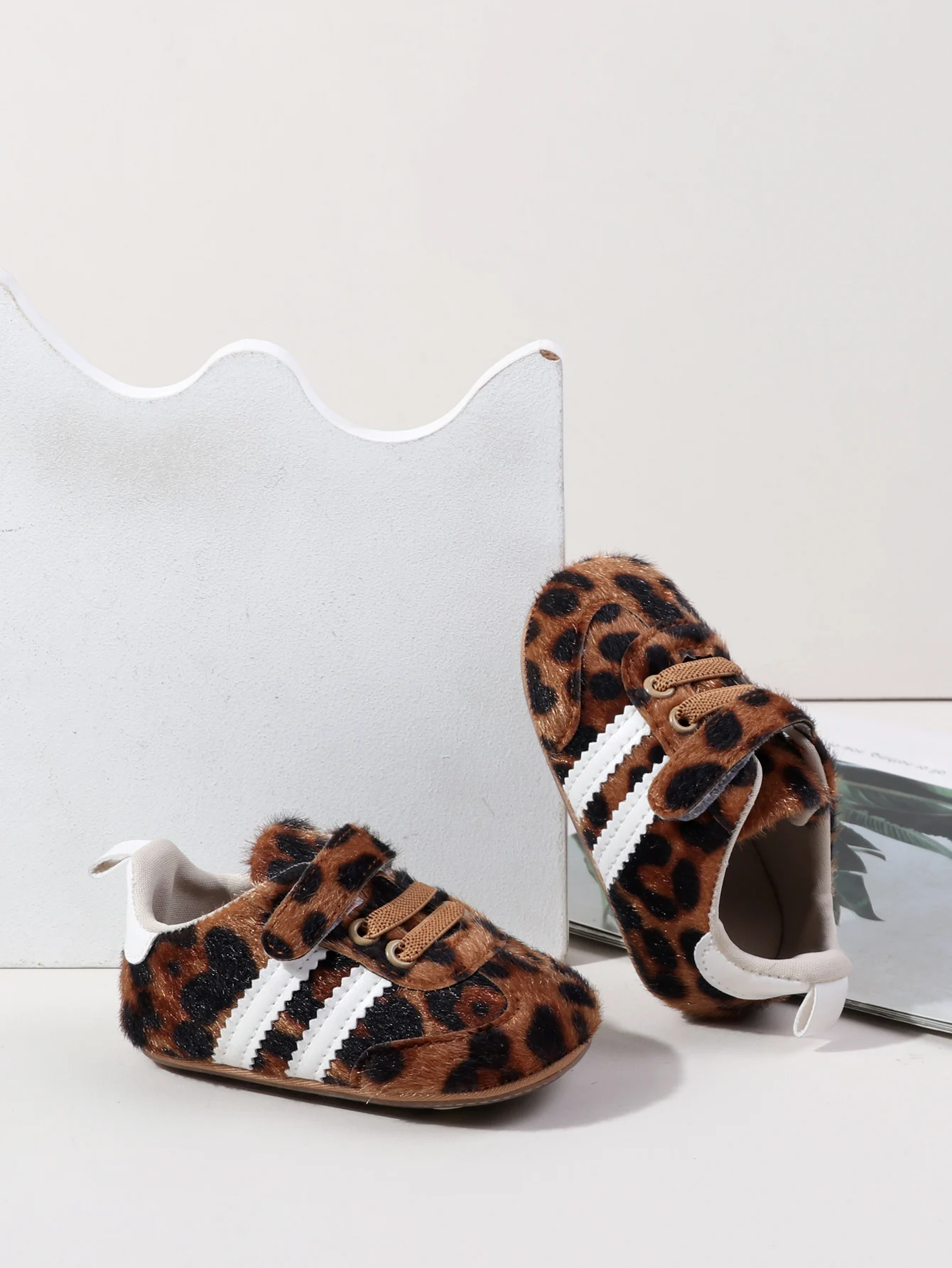 Fashion Leopard Print Design Baby Boys And Girls First Walking Indoor Outdoor Toddler Shoes For 0-1 Years Old Soft Sole