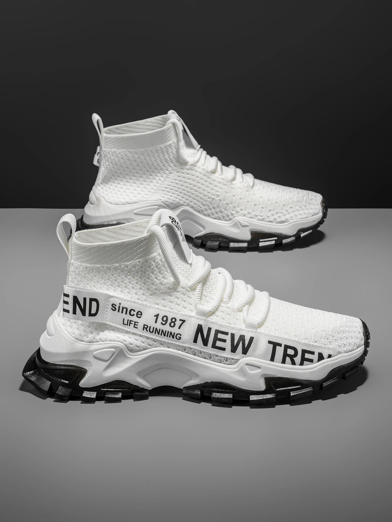 Men's Large Size Outdoor Hiking And Running Shoes Comfortable Casual Versatile Fashionable Sports Shoes for Couples Training