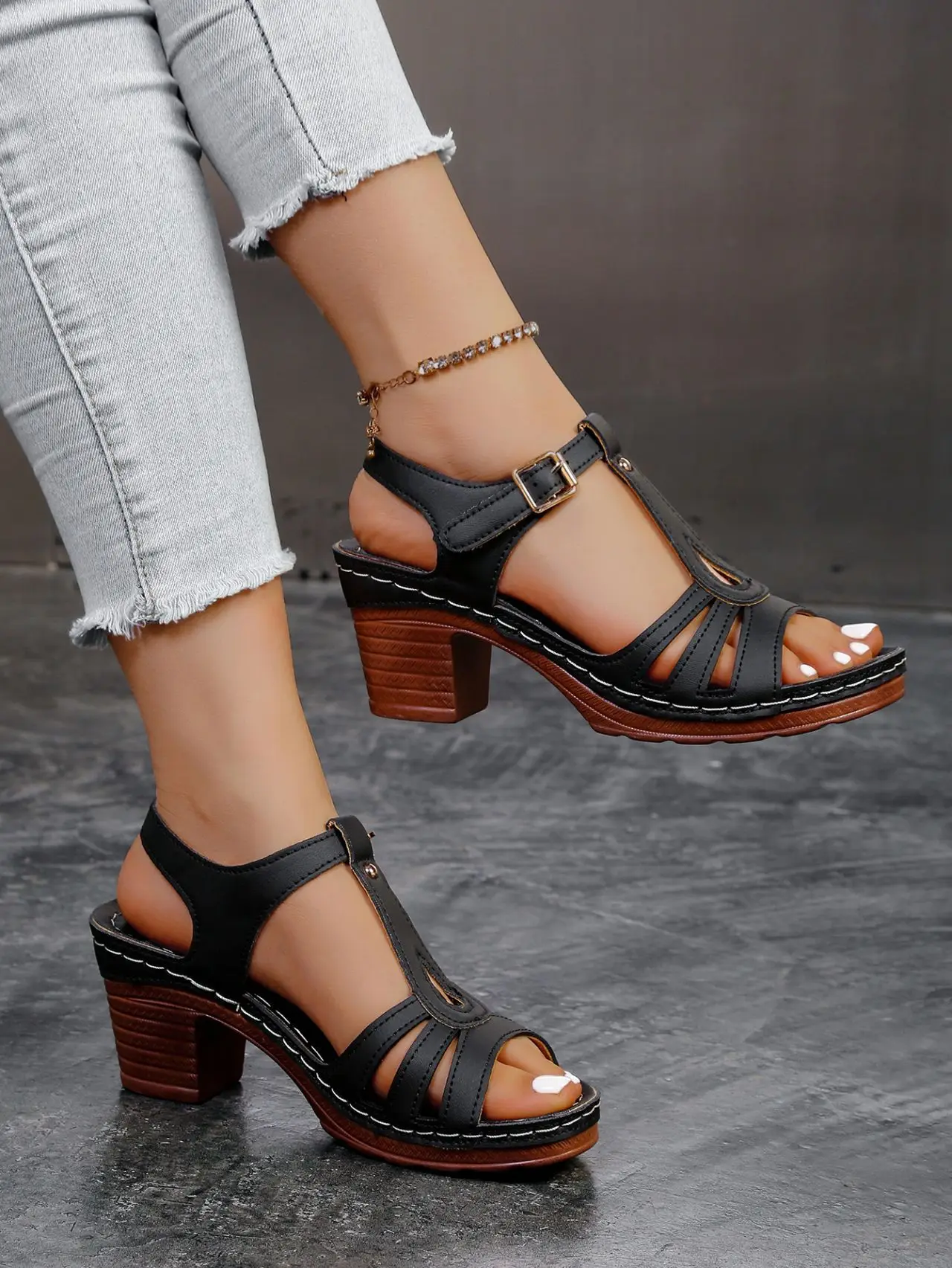 Plus Size 43 Sandals for Women Summer Fashion and Lightweight Peep Toe Hihg Heels Woman Ankle Strap Casual Gladiator Sandals