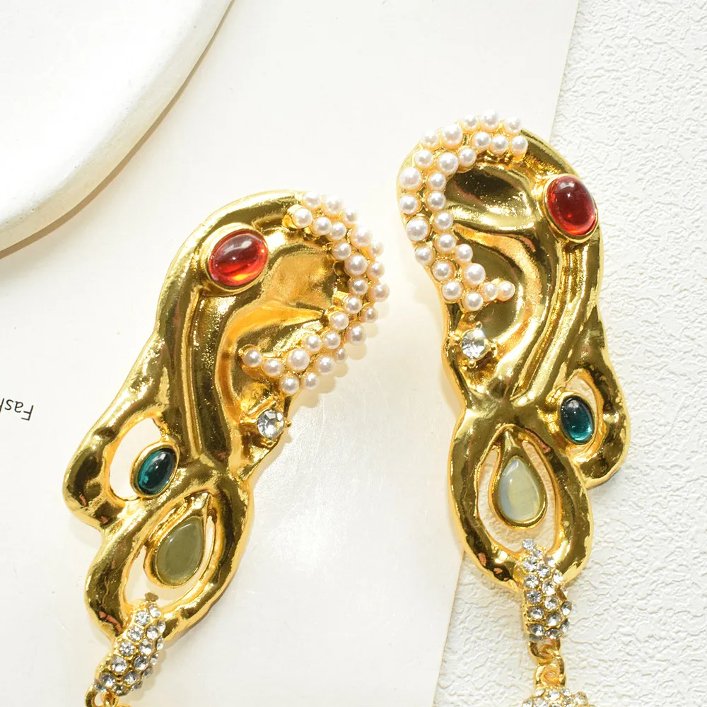 Women Vintage Ethnic Rhinestone Gems With Metal Alloy Big Ears Pendant Dangle Earrings Jewelry Accessory