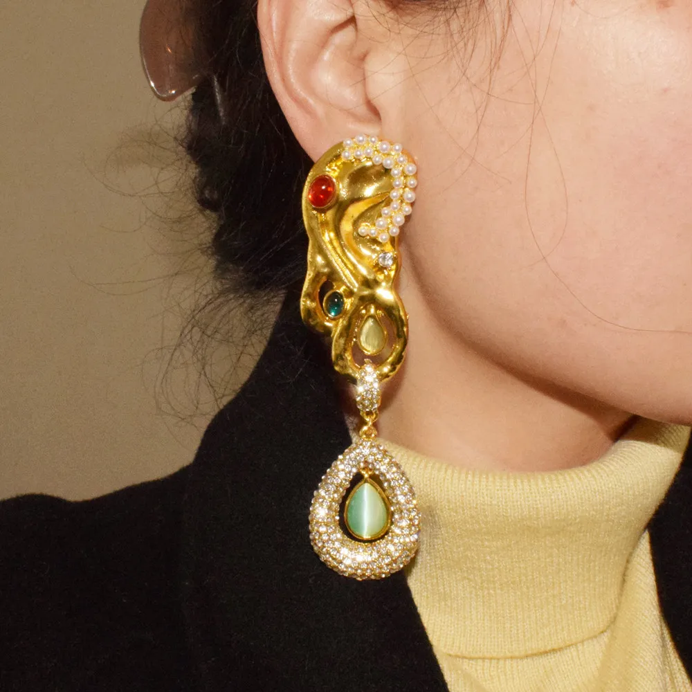 Women Vintage Ethnic Rhinestone Gems With Metal Alloy Big Ears Pendant Dangle Earrings Jewelry Accessory
