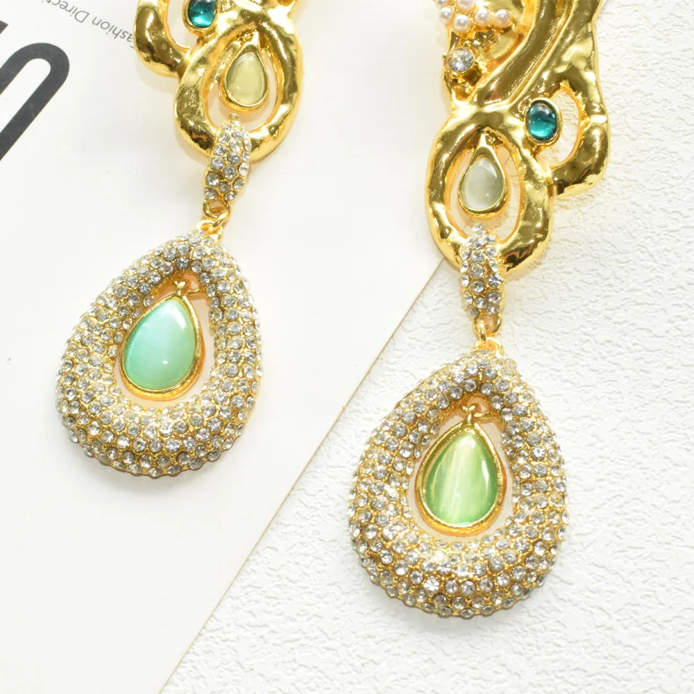Women Vintage Ethnic Rhinestone Gems With Metal Alloy Big Ears Pendant Dangle Earrings Jewelry Accessory