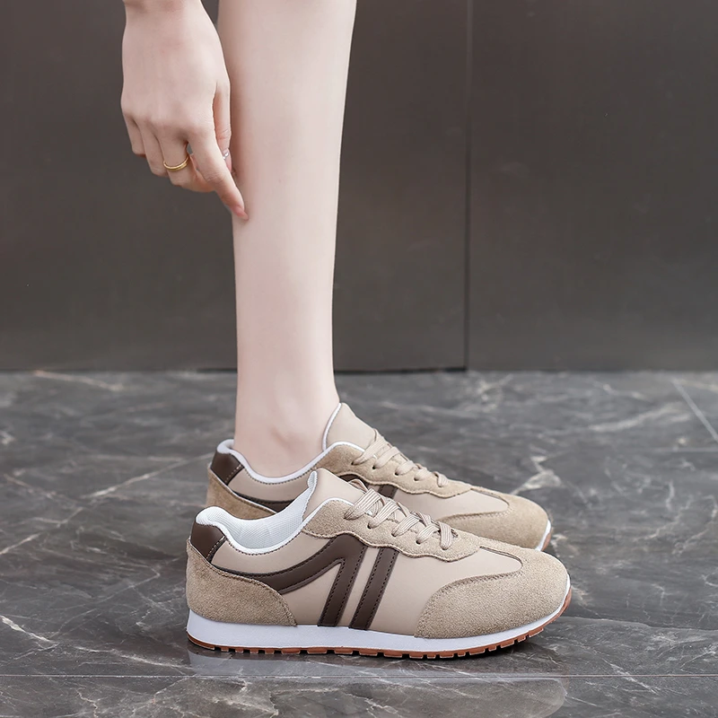 Women's Lightweight Casual Sneakers Fashion Non Slip Lace Up Sports Shoes for Women Striped Pattern Comfortable Walking Shoes
