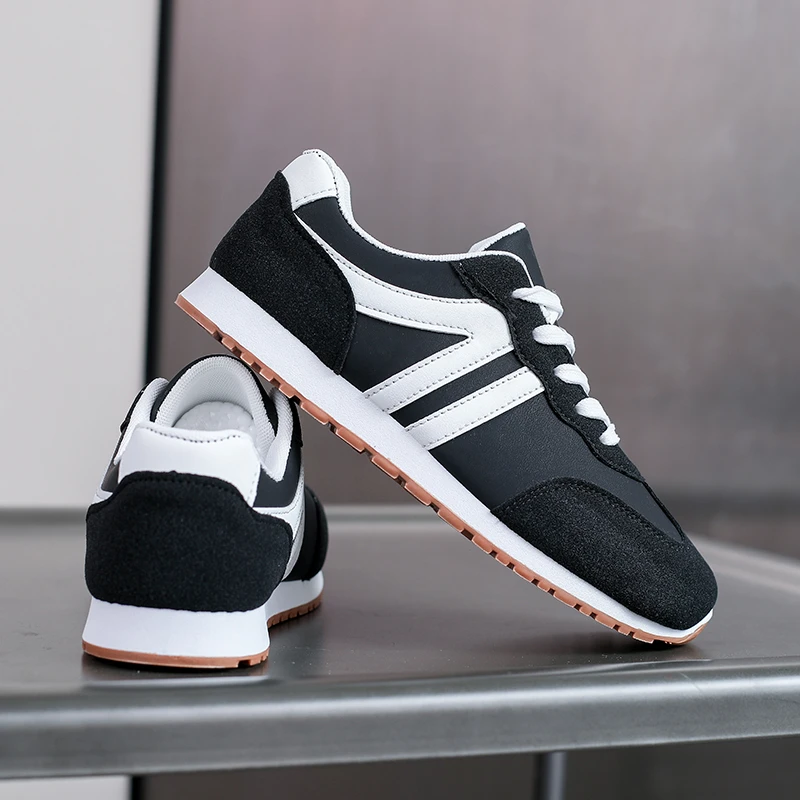Women's Lightweight Casual Sneakers Fashion Non Slip Lace Up Sports Shoes for Women Striped Pattern Comfortable Walking Shoes