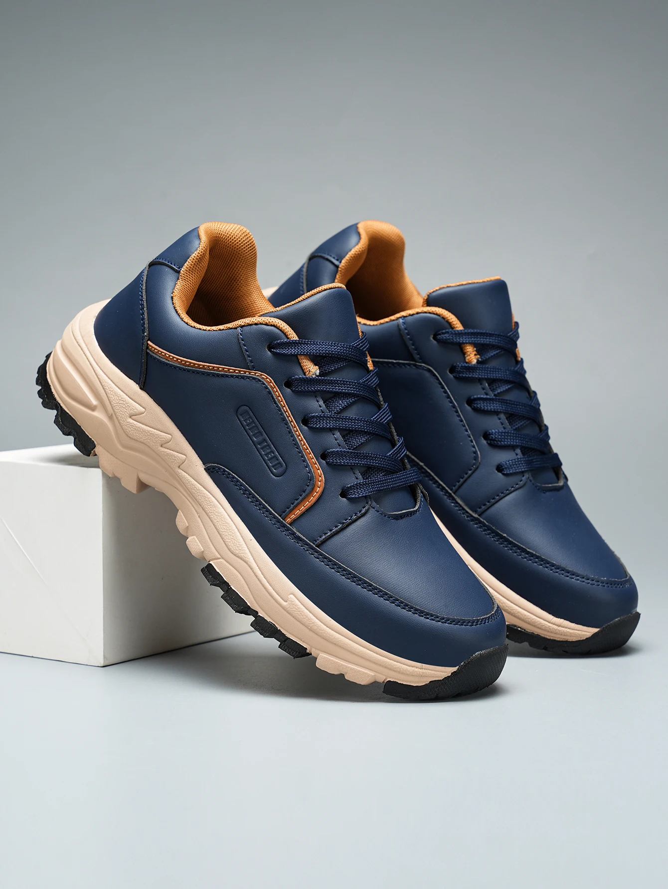 Men's Large Size Sports Shoes Outdoor Hiking Running Comfortable Casual Versatile Fashionable Training Shoes for Couples