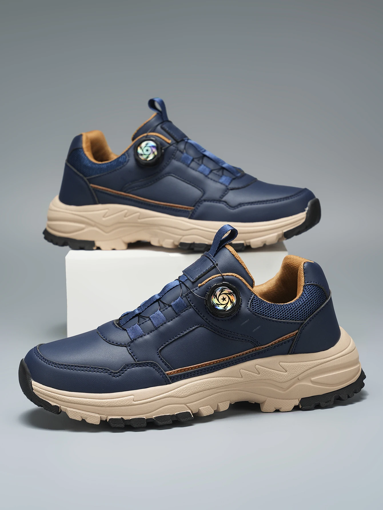 Men's Large Size Outdoor Hiking And Running Shoes Comfortable Casual Versatile Fashionable Sports Shoes for Couples Training