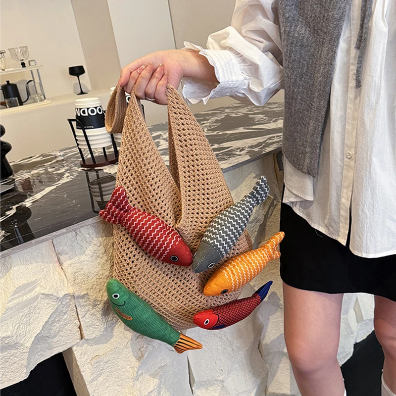 Cute Little Fish Relaxed Knitted Bag 2026 Summer New Commuter Versatile Shoulder Bag Contrasting Cut Out Tote Bag