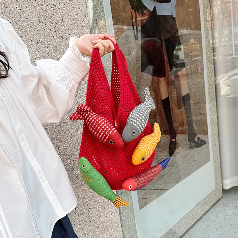 Cute Little Fish Relaxed Knitted Bag 2026 Summer New Commuter Versatile Shoulder Bag Contrasting Cut Out Tote Bag