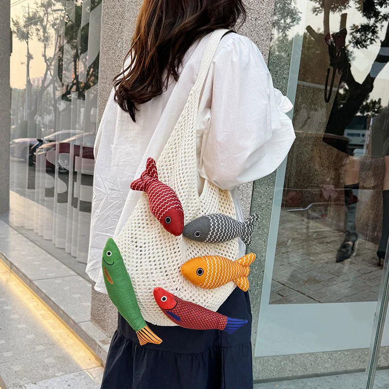Cute Little Fish Relaxed Knitted Bag 2026 Summer New Commuter Versatile Shoulder Bag Contrasting Cut Out Tote Bag