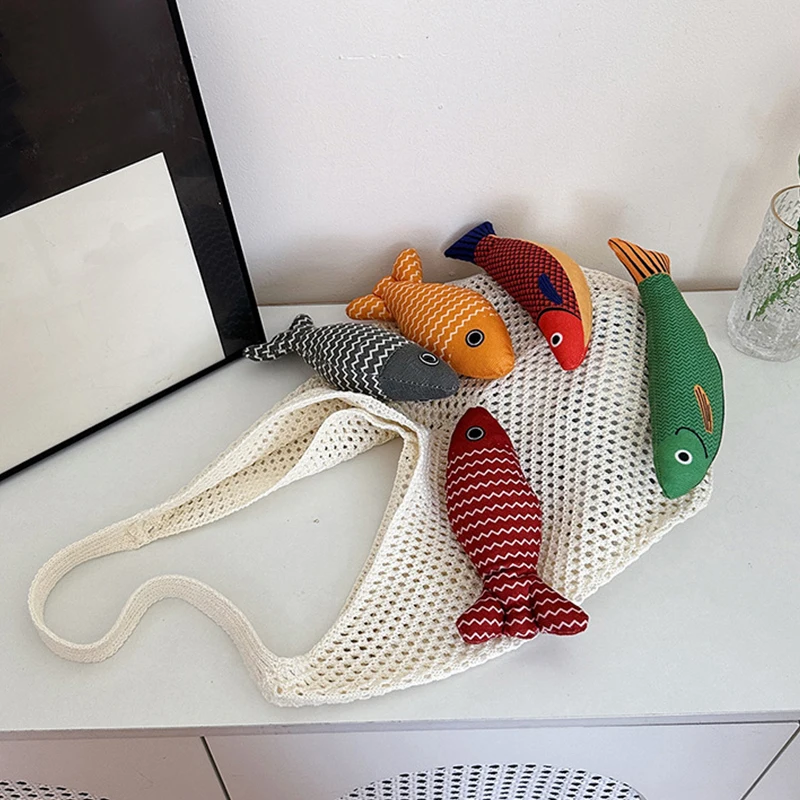 Cute Little Fish Relaxed Knitted Bag 2026 Summer New Commuter Versatile Shoulder Bag Contrasting Cut Out Tote Bag