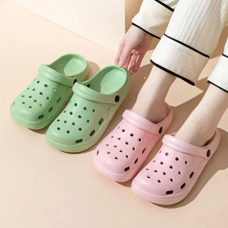 Women Clogs Summer Female Sandals Thick Bottom Home Slides Soft EVA Dry Wedges Platform Garden Shoes Beach Sandals Home Slippers