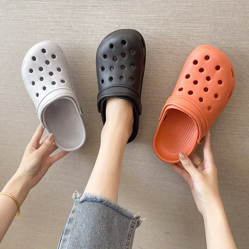 Women Clogs Summer Female Sandals Thick Bottom Home Slides Soft EVA Dry Wedges Platform Garden Shoes Beach Sandals Home Slippers