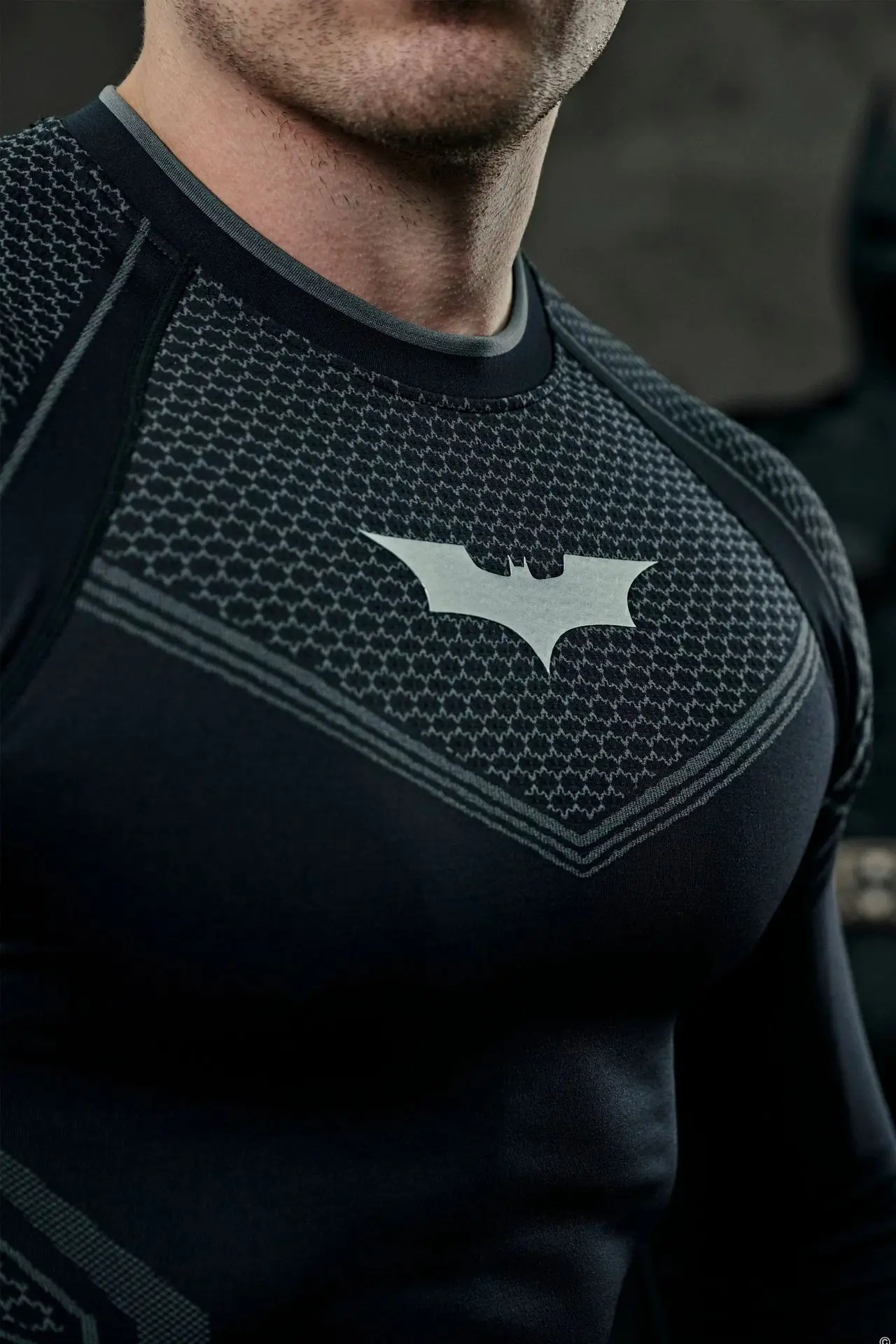 Men's Compression Long Sleeve Shirt Superhero Bat Print Workout Tops Breathable Quick Dry Athletic Base Layer for Gym Running Tr