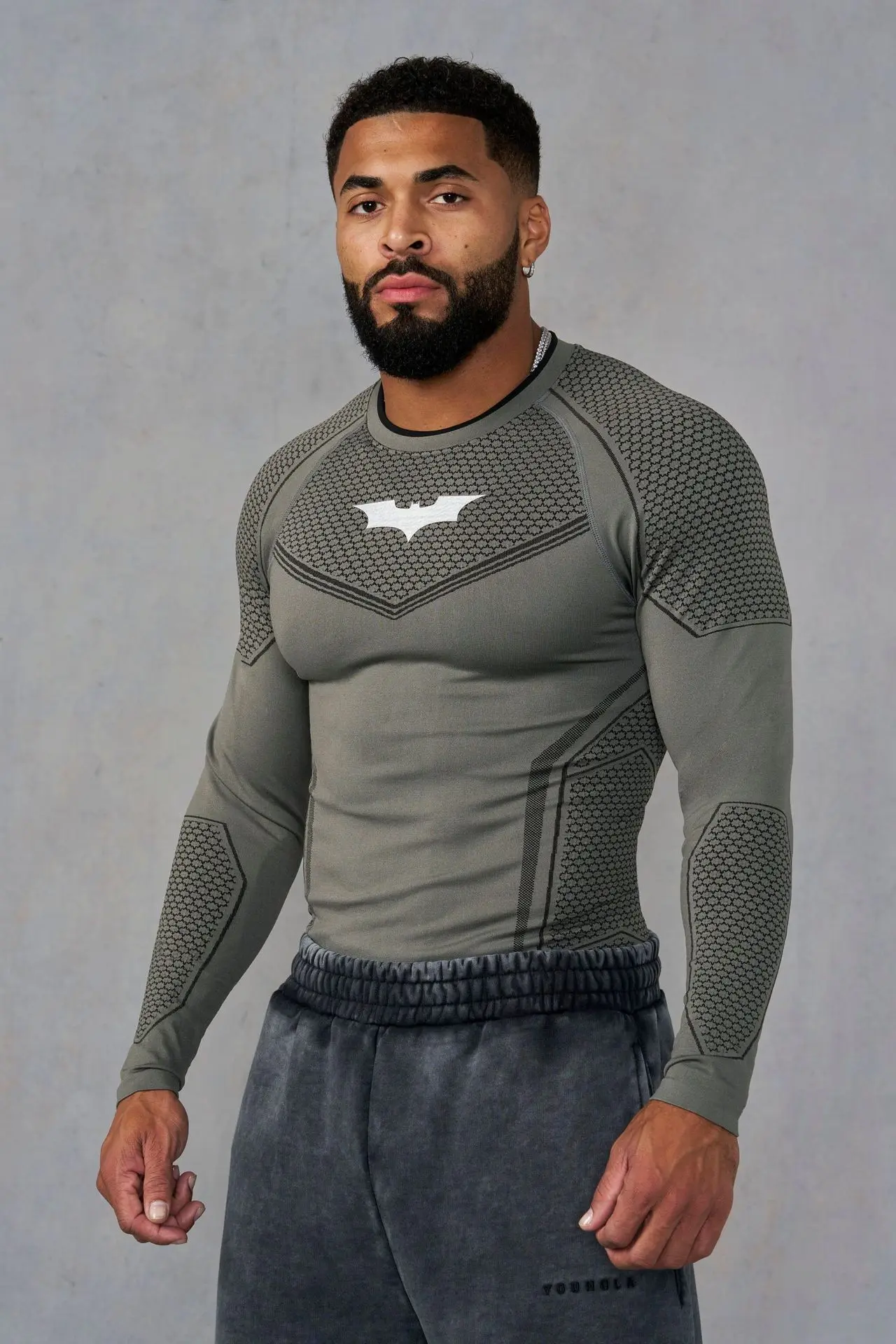 Men's Compression Long Sleeve Shirt Superhero Bat Print Workout Tops Breathable Quick Dry Athletic Base Layer for Gym Running Tr