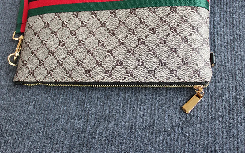 Trendy Fashion Clutch Bag for Men & Women, High Quality Long Wallet Luxury Designer Mobile Phone Bag