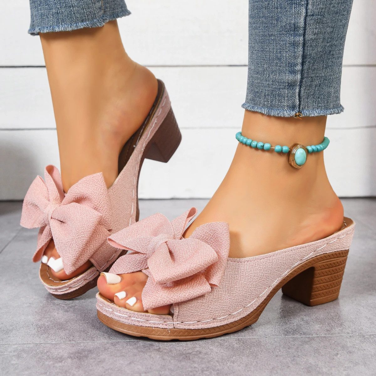 Women Slippers 2026 New Fashion Sandals Slides Women Summer Lightweight Shoes for Women Square Heel Anti-slip Zapatos De Mujer