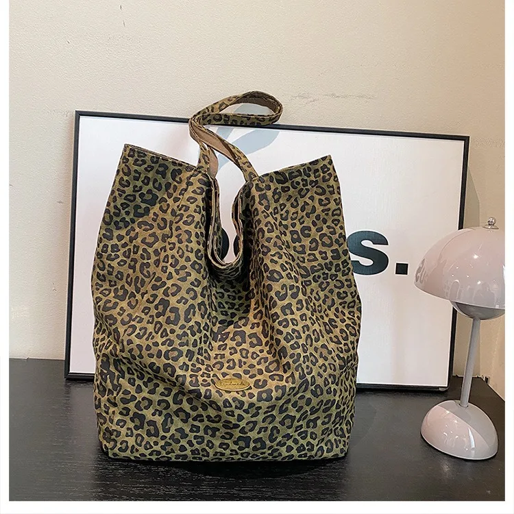 Leopard Print Reversible Canvas Tote Bag Women Large Capacity Casual College Style Shoulder Handbag for Daily Commute