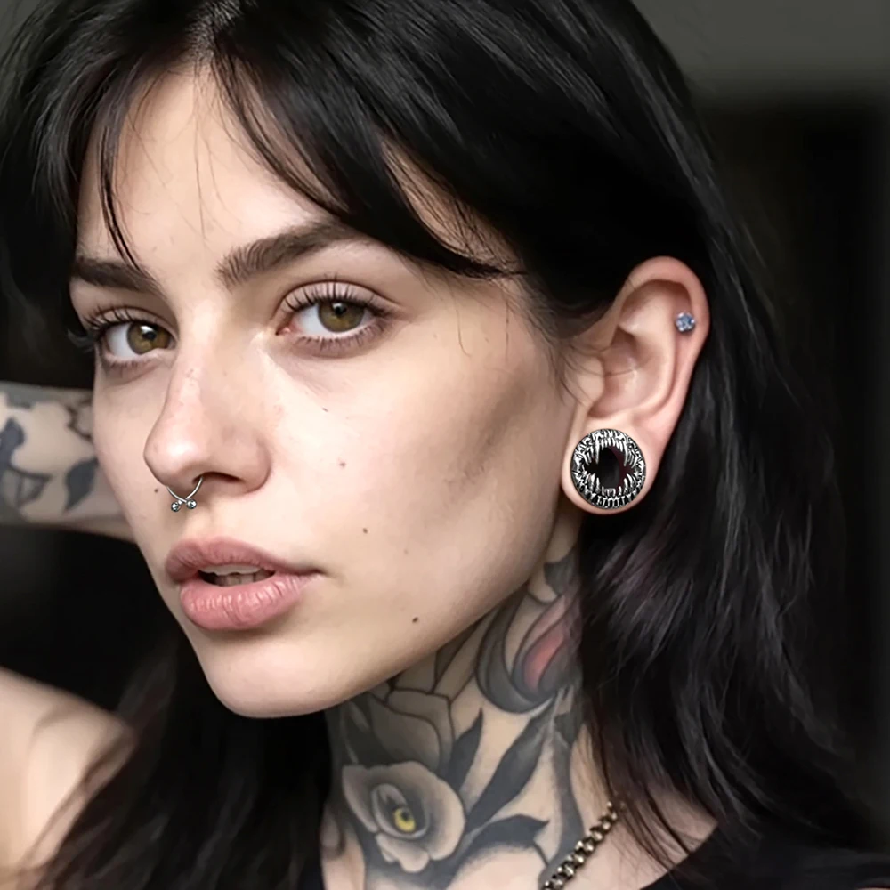 Casvort 2PCS 316 Stainless Steel Beast Fangs Ear Tunnels Monster Mouth Ear Plugs Gauges Gothic Punk Body Stretching Jewelry