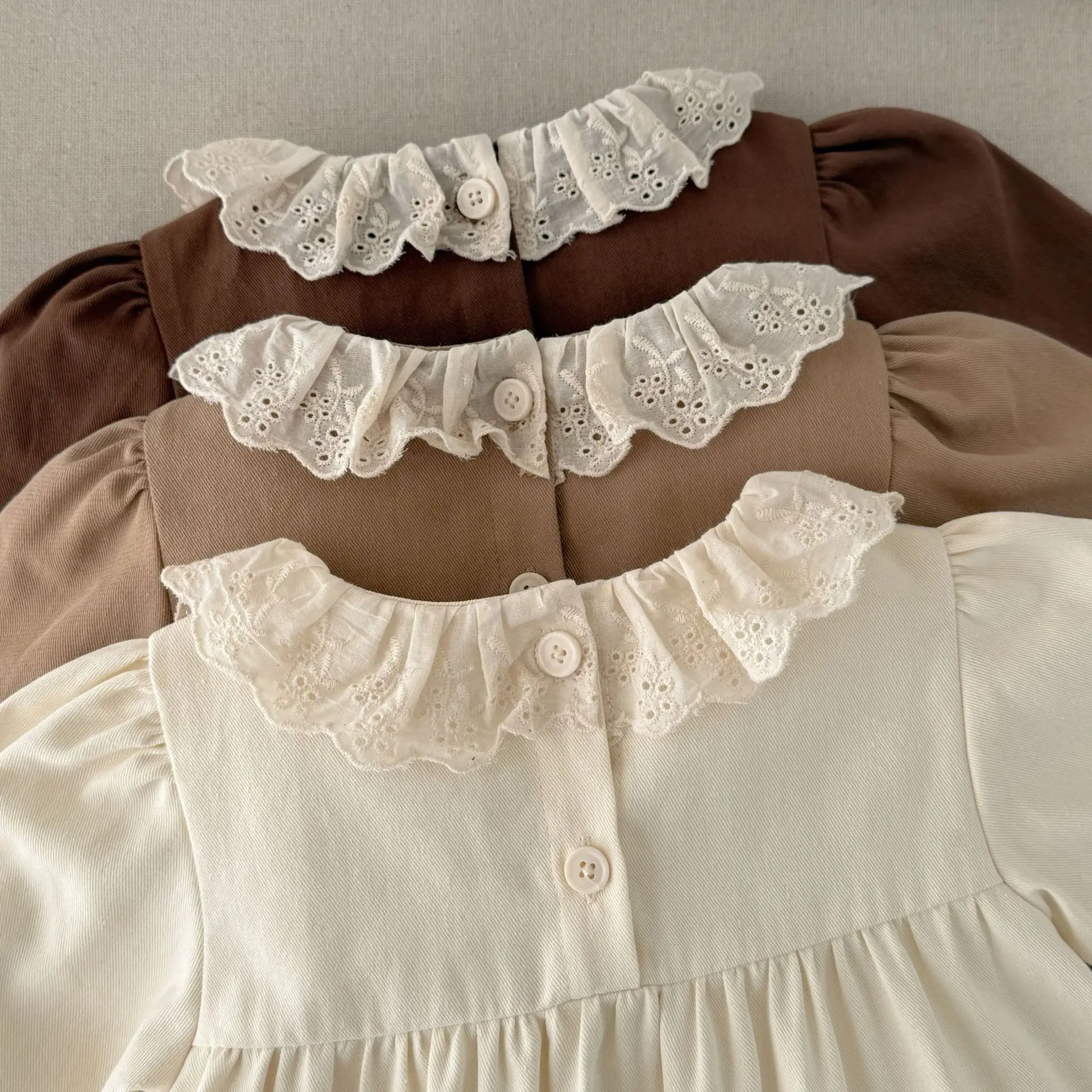 Spring and autumn girls' dress, Korean style, lace collar and embroidered long-sleeved cotton dress, a fashionable and versatile