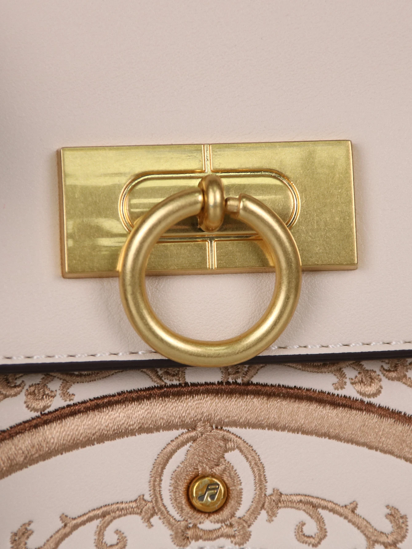 Spring/Summer 2026 Fashion New Luxury, High Sense, High Capacity, Ladies Tote Bag Temperament Retro Trend, One-Shoulder Diagonal
