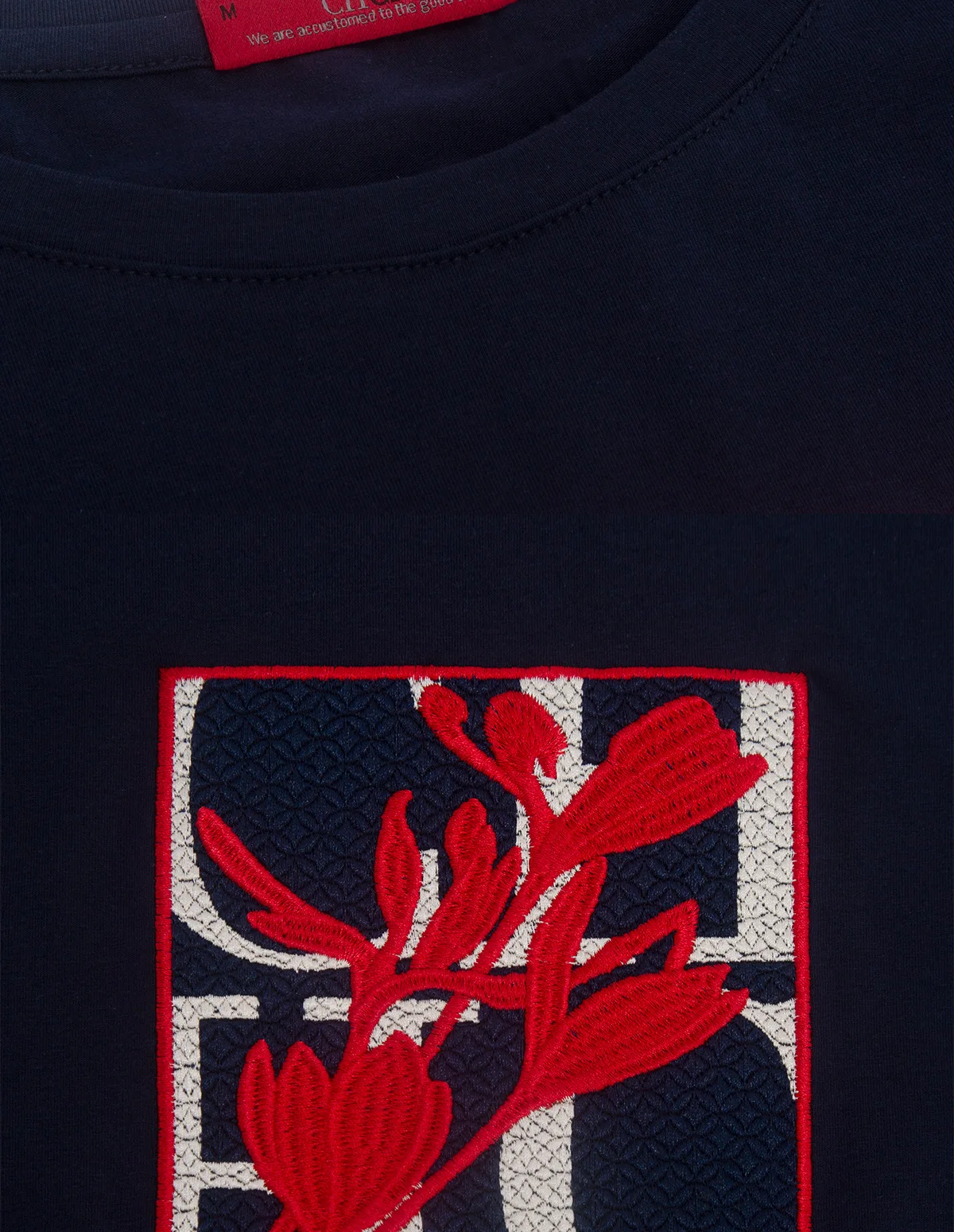 CH Summer Fashion Versatile Slim Fit T-shirt High Quality Selected Product 2026 New Embroidered Versatile Women's Trendy Top