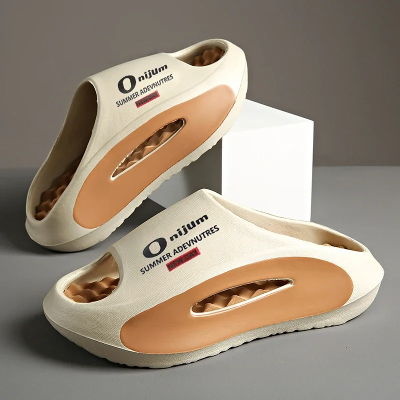 Couple Style Summer Casual 2026 New Arrival House Slippers Anti-Slip and Anti-Odor Men's and Women's Outdoor Beach Slippers