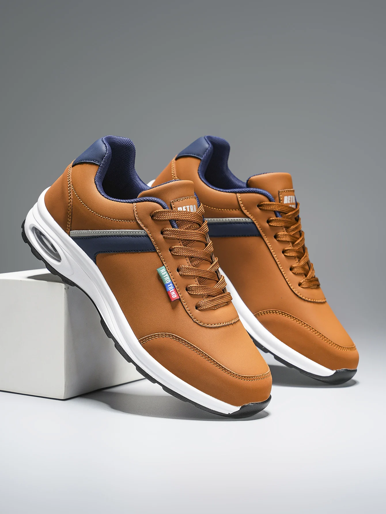 Men's Large Size Sports Shoes Outdoor Hiking Running Comfortable Casual Versatile Fashionable Training Shoes for Couples