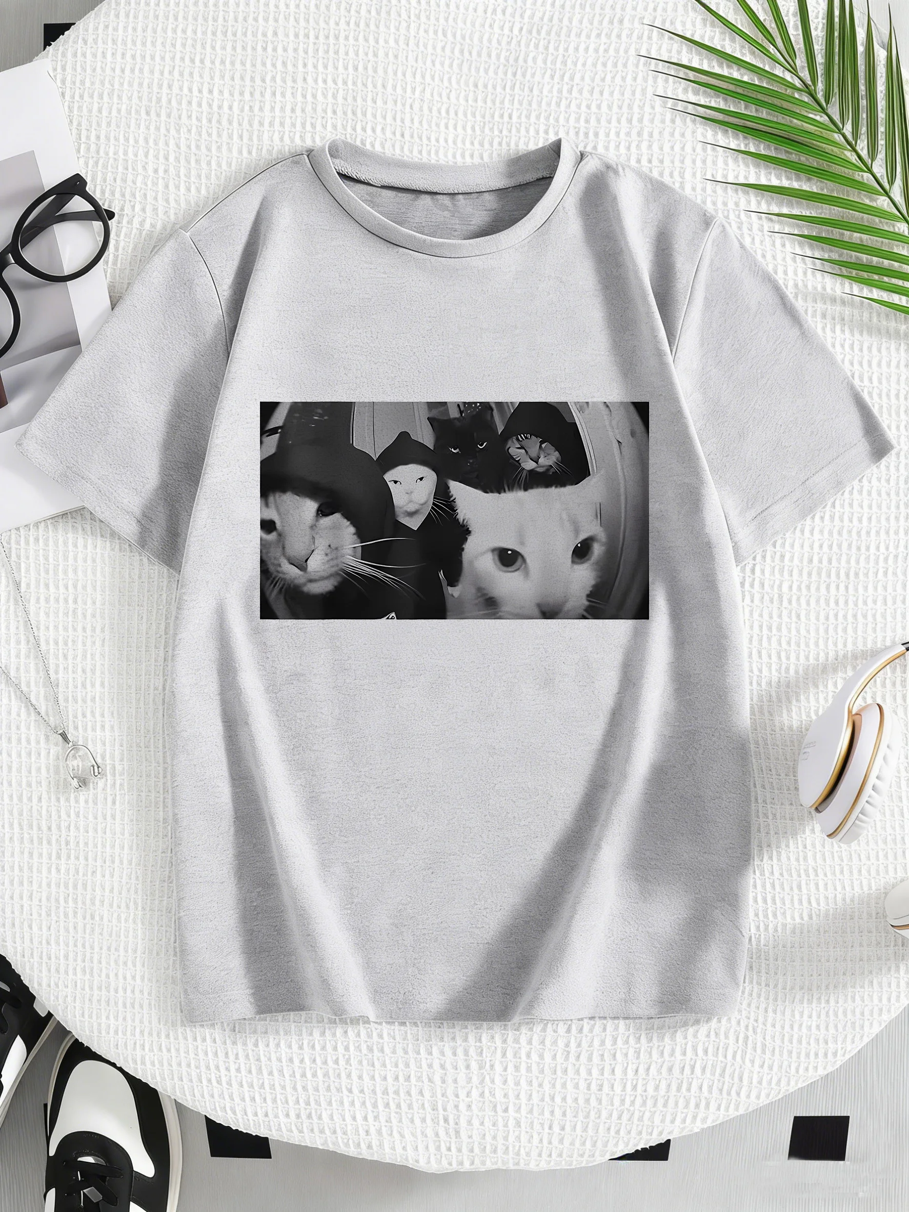 Streetwear Cat Print T Shirts Hip Hop Design Cat Women's T-shirt 2026 Summer New Spring Casual Y2k Tee Lady Short Sleeve Tops