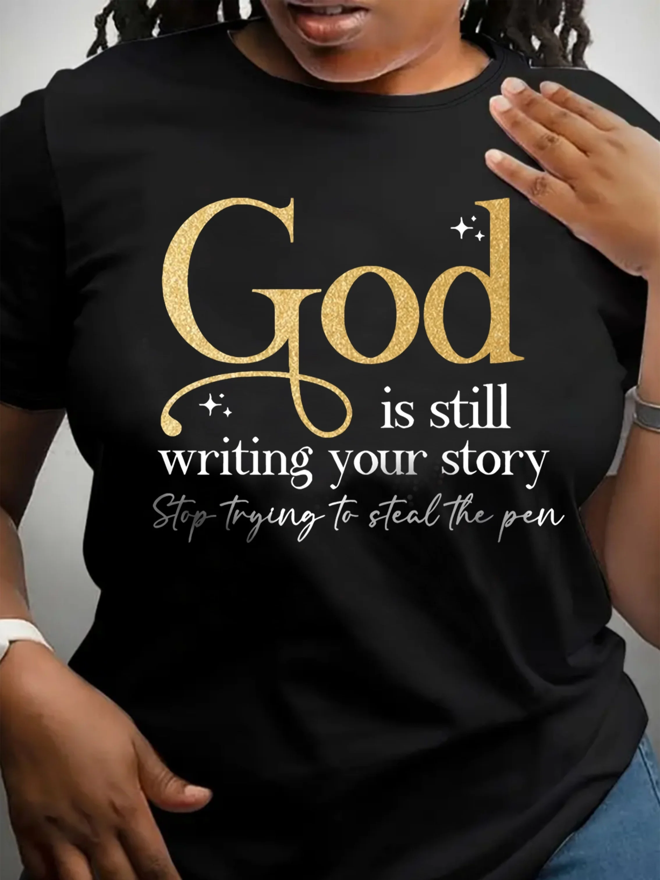 God Is Still Writing Your Story Women's Tee Faith Graphic Casual Yellow Tops Letter Printing Summery2k Shirt Female Streetwear