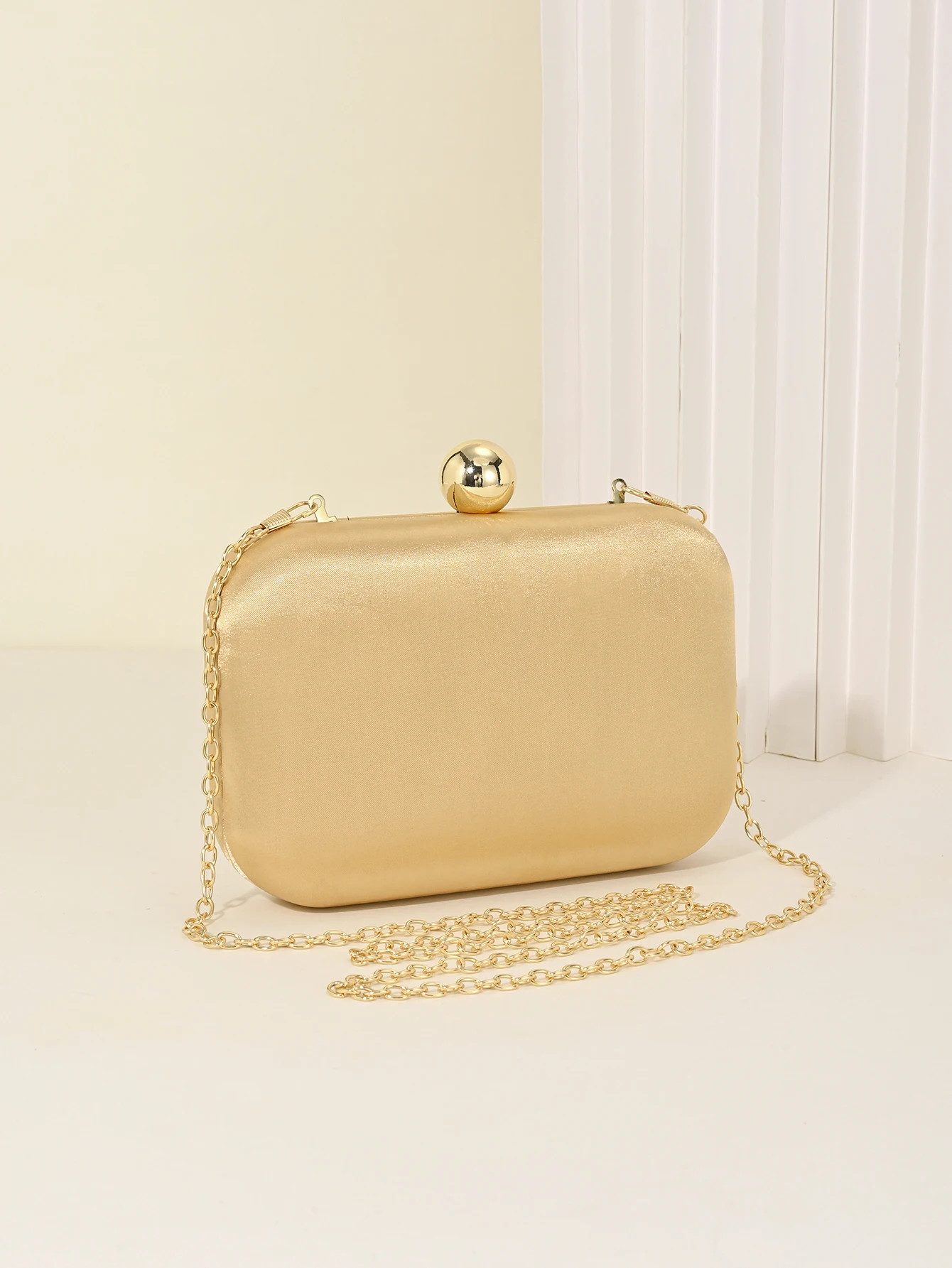 Ladies' Evening Bag, Vintage Satin Clutch Square Bag, Elegant Evening Bag with Golden Spherical Lock and Detachable Chain