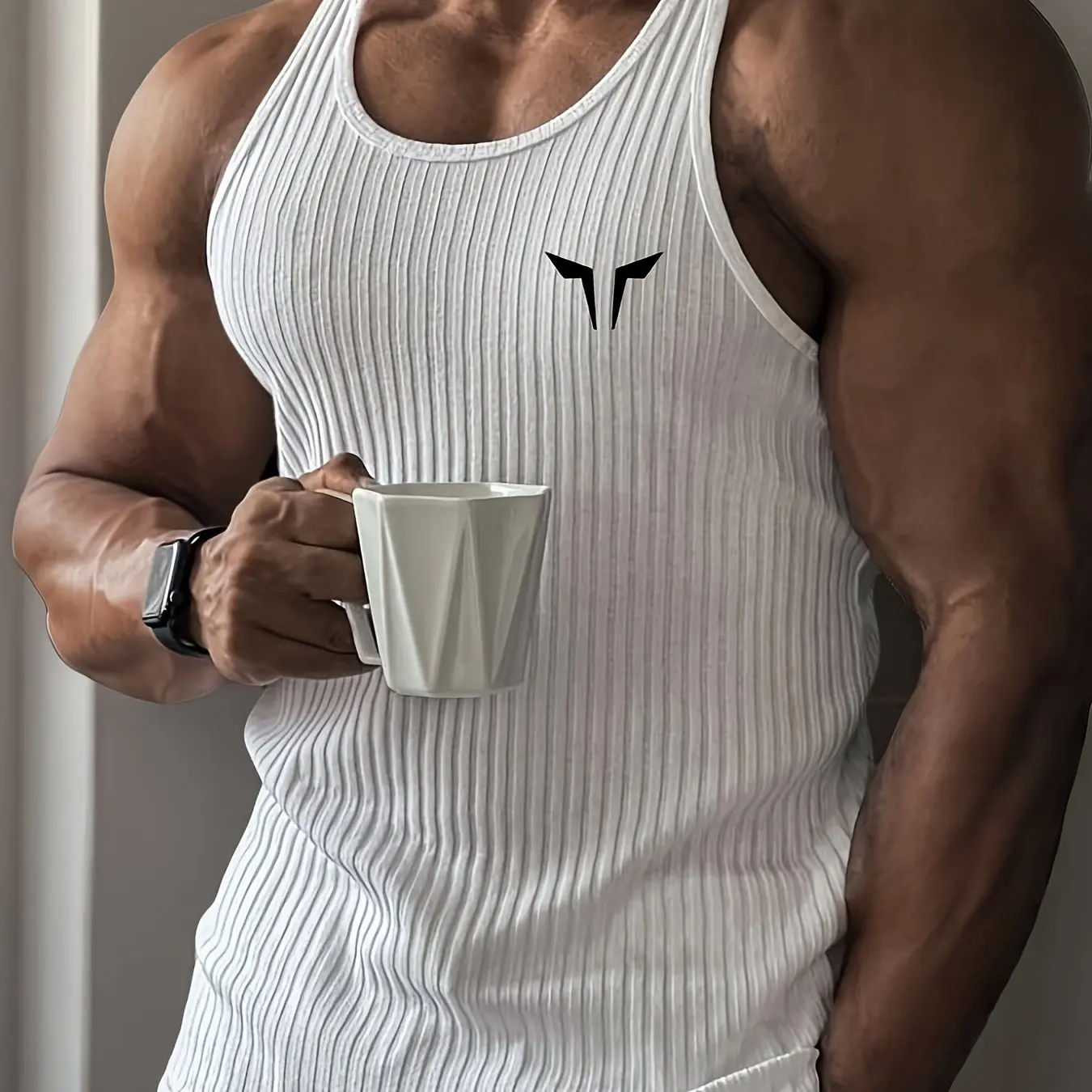 2026 New Mens Breathable Sleeveless Fitness Top Summer Lightweight Gym Muscle Tank Quick Dry Workout Training Vest